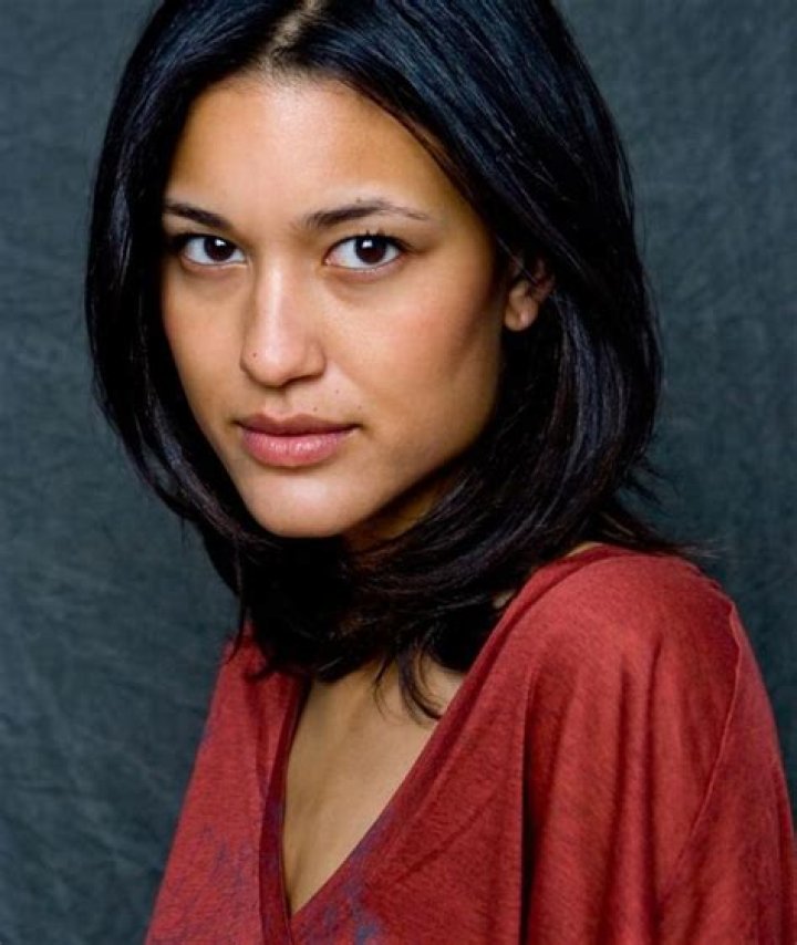  Julia Jones