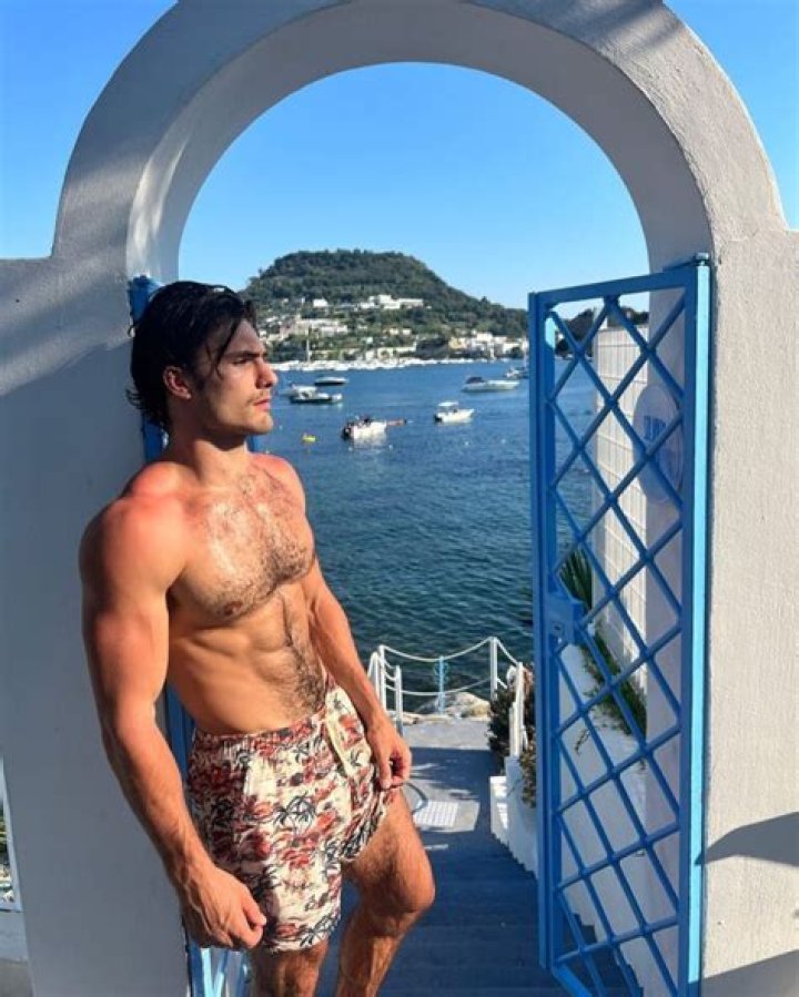 
Sebas Mariscal Height, Weight, Net Worth, Age, Wiki, Who, Instagram, Biography 
