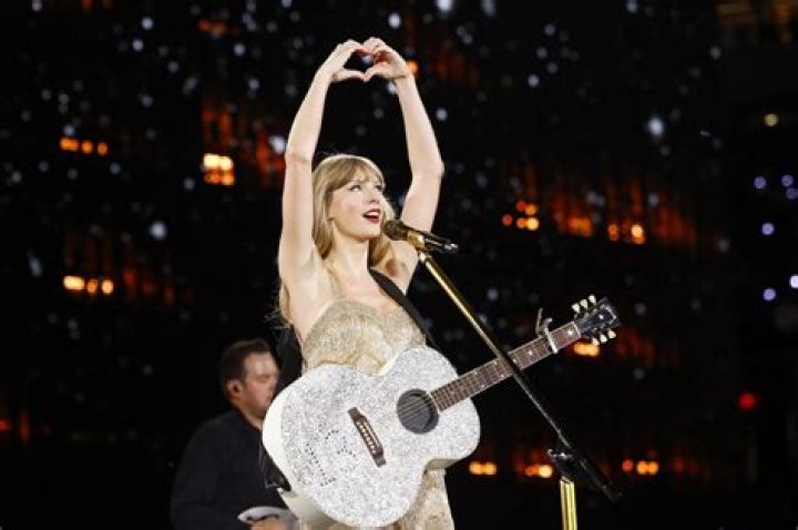 
Taylor Swift performs ‘Speak Now’ and ‘Treacherous’ as surprise songs in Tampa The Eras concert: Watch 